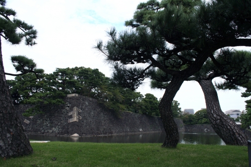 tokyo palais douves.jpg