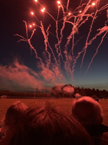 feu artifice saint martin aux buneaux 2024.jpg