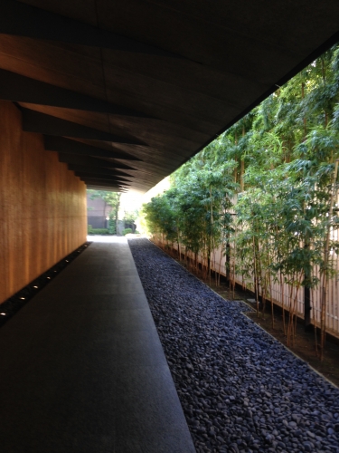 tokyo musee Nezu entrée.jpg